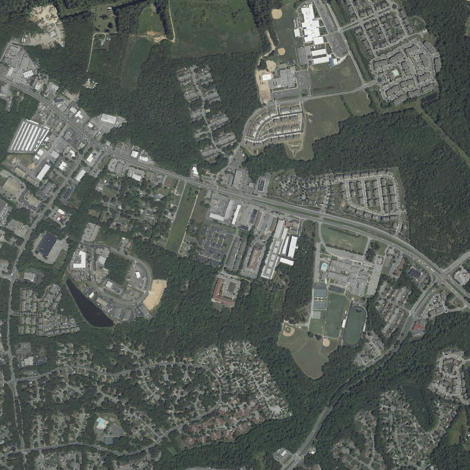 Aerial view of the neighborhood around Pineview Apartments